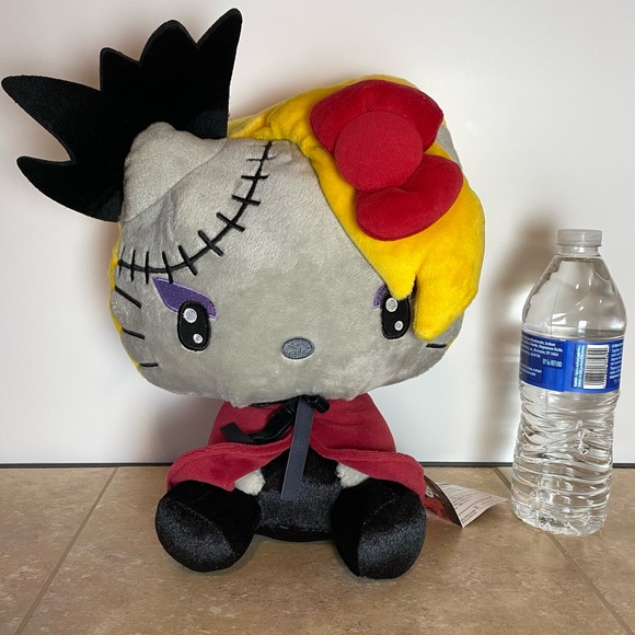 Sanrio Yoshikitty Halloween costume BIG plush - Picture 2 of 12